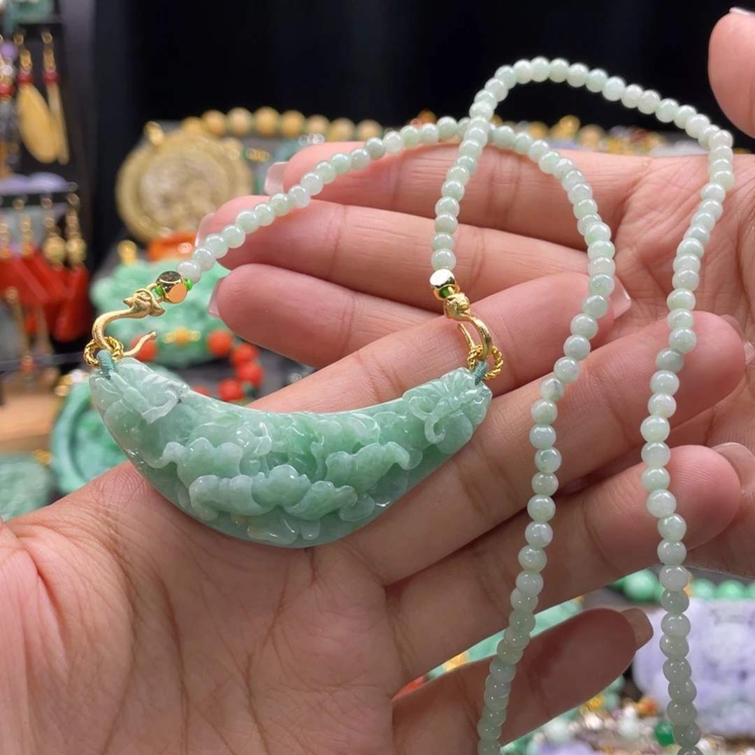 翡翠颈饰未镶嵌代编织