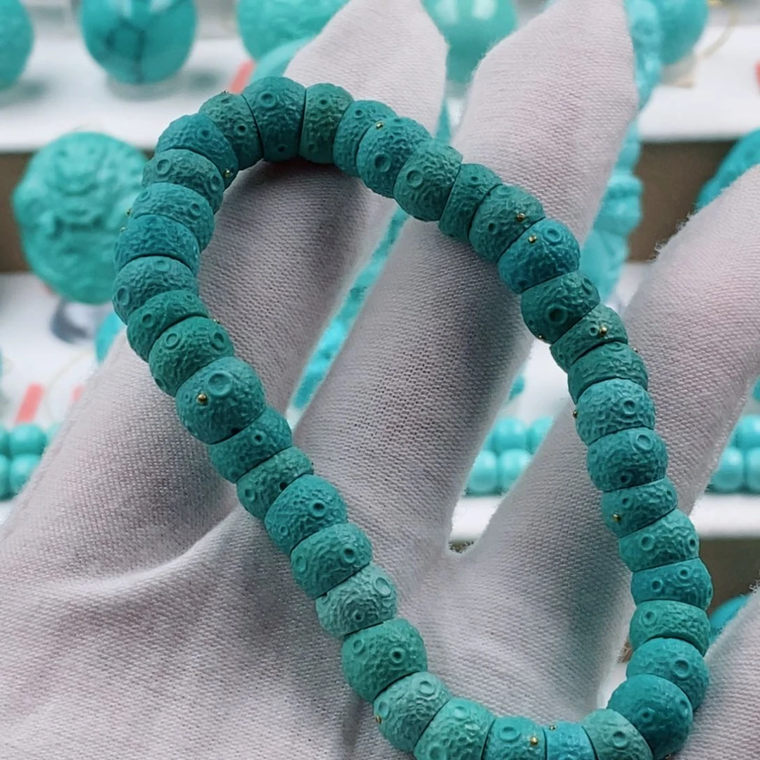 绿松石配饰未镶嵌