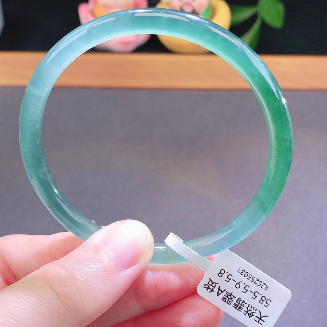 翡翠未镶嵌手镯天然翡翠