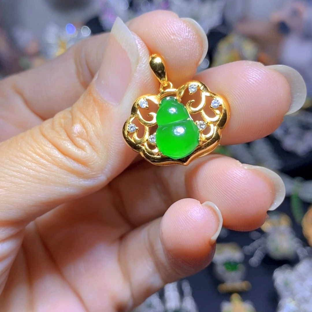 翡翠银S925镶嵌耳饰天然翡翠