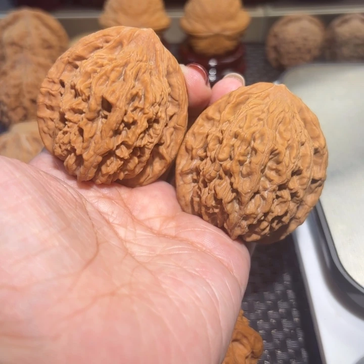 文玩核桃吊坠44全品麦穗虎头一对