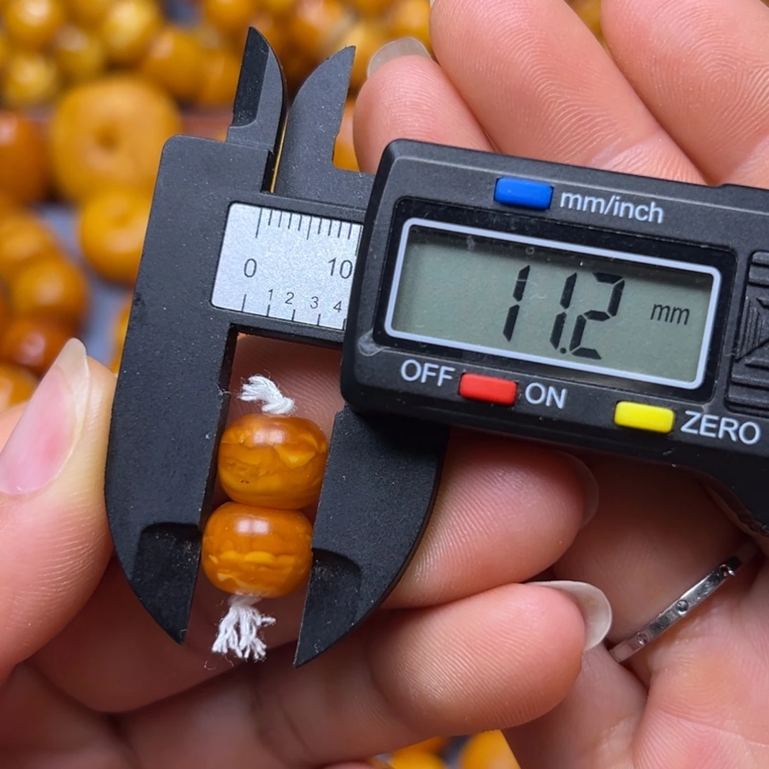 琥珀未镶嵌吊坠(不含链)