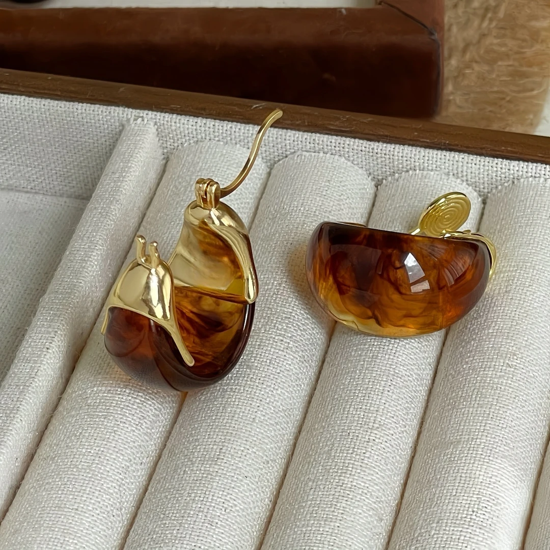 铜合金耳饰 美拉德琥珀色耳环女复古轻奢小众高级感气质百搭耳饰