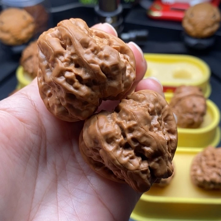 吊坠文玩核桃三角双开背暴力肌肉蛙