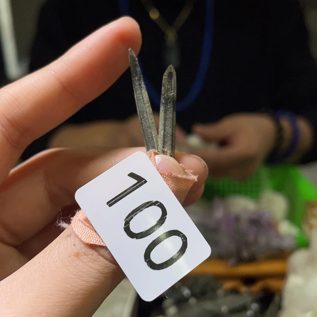 未镶嵌水晶珠宝半成品