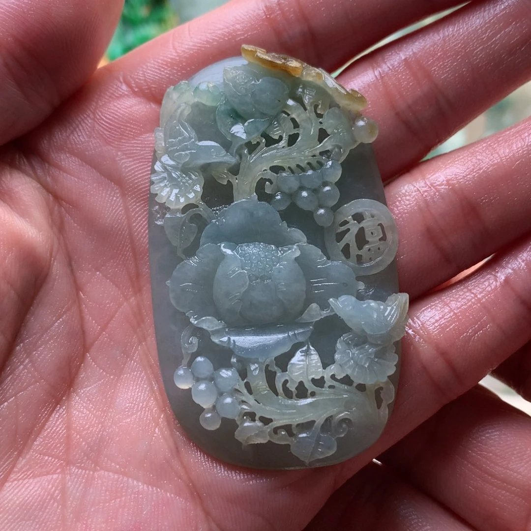 定制翡翠未镶嵌花开富贵