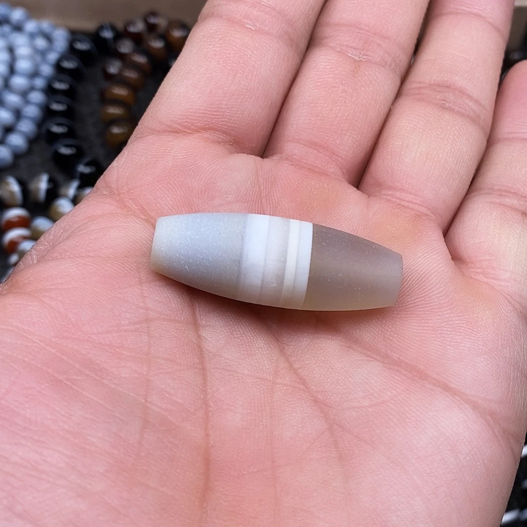 小***r玛瑙/玉髓未镶嵌手链