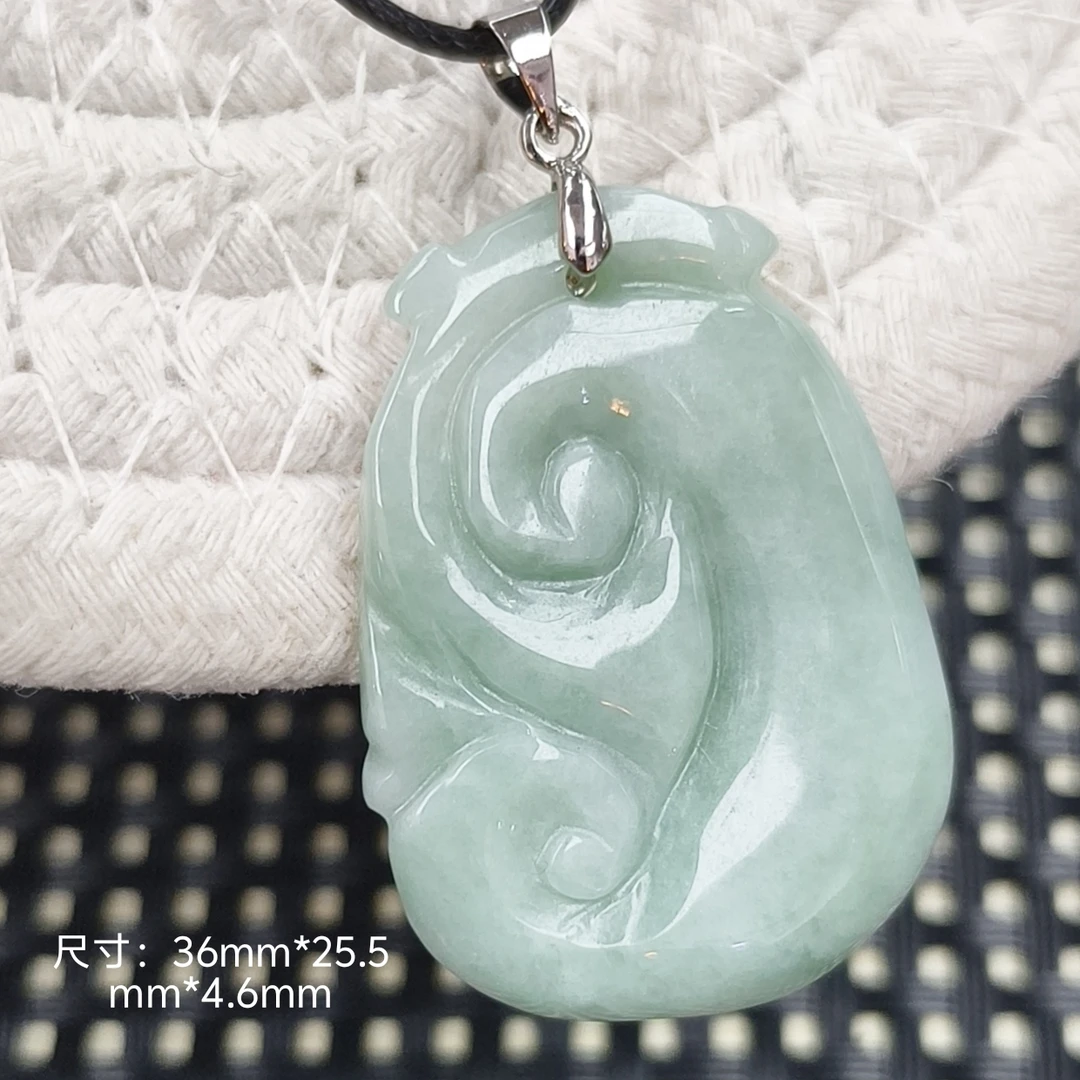 天然翡翠满绿如意吊坠气质绿色百搭复古