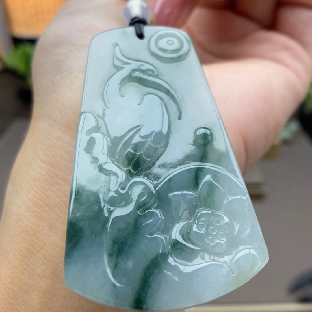 翡翠未镶嵌颈饰吊坠70