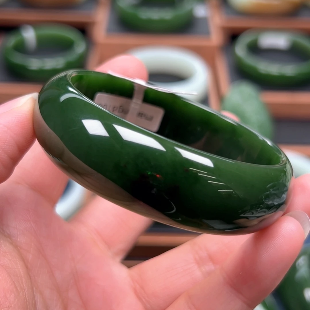 未镶嵌手镯和田玉（碧玉）
