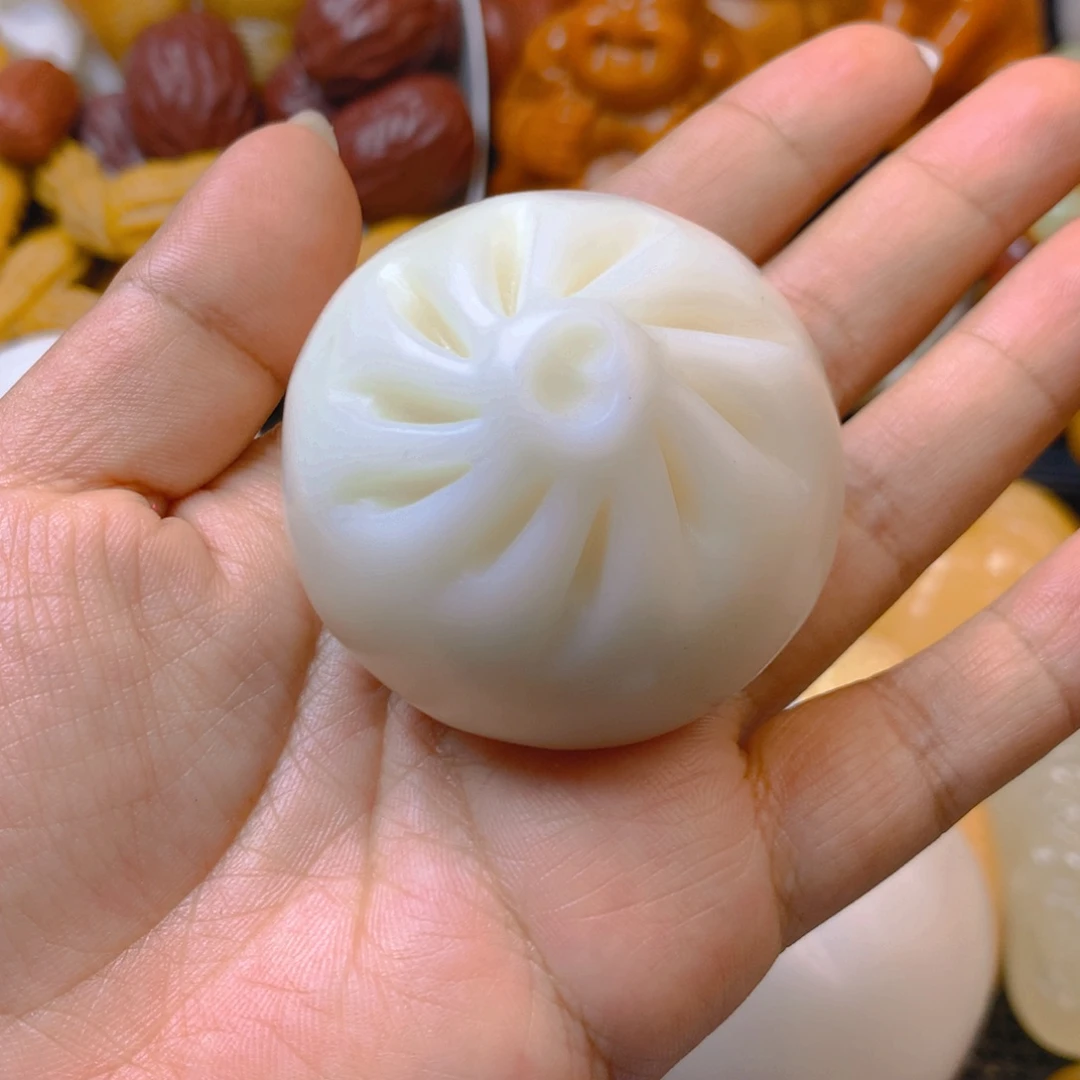 随****】新疆五彩石