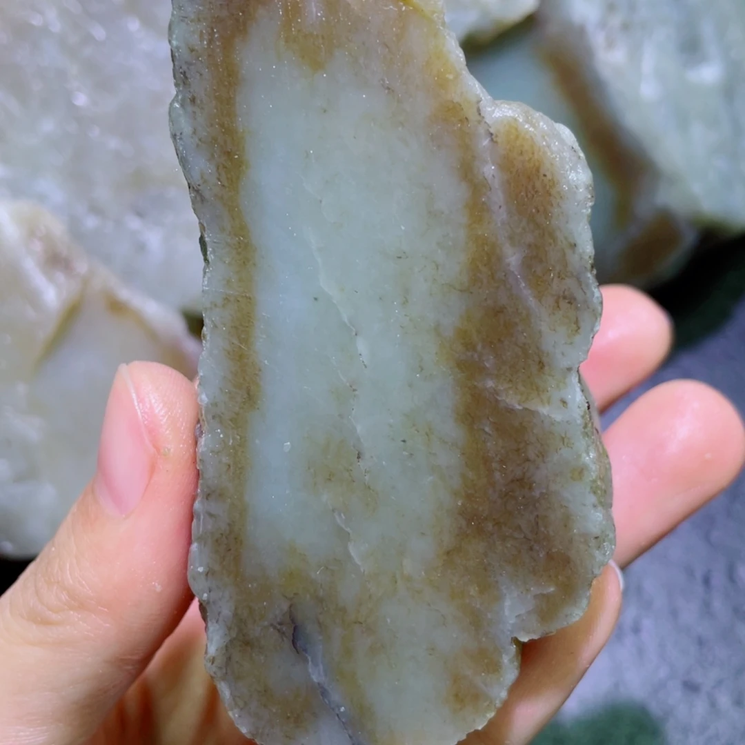 和田玉未镶嵌珠宝半成品