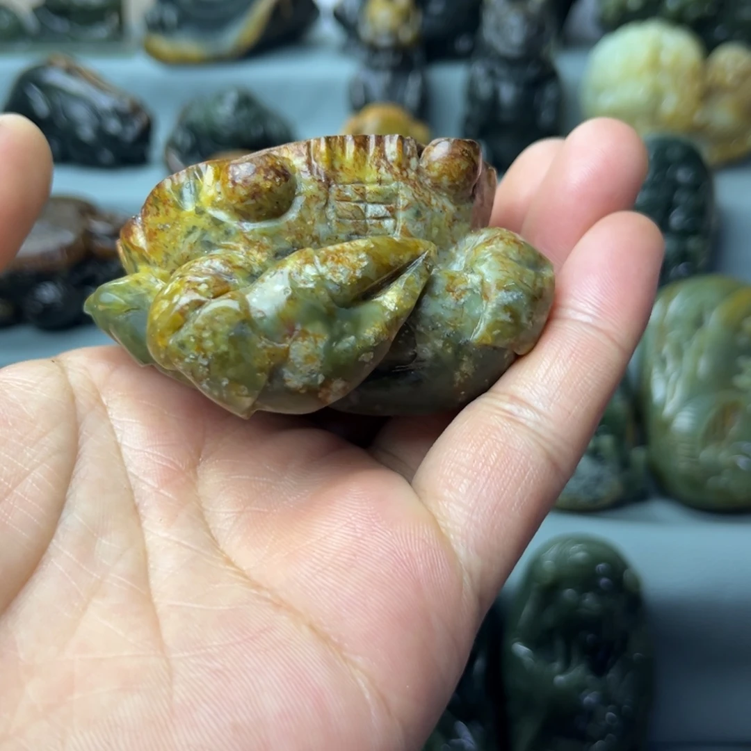 岫岩河磨玉（透闪石质玉）未镶嵌把件