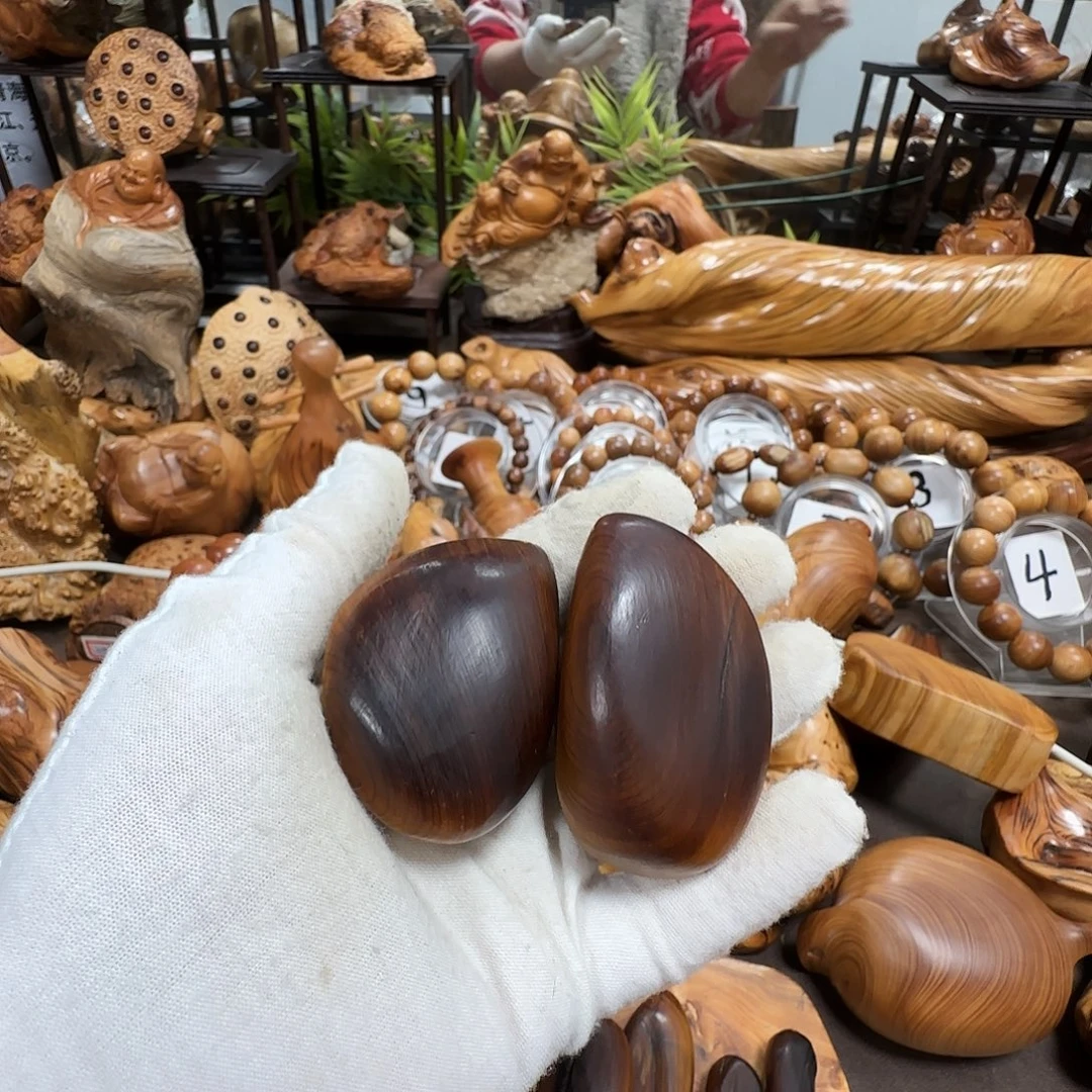 云***上柏木（崖柏）太行崖柏陈化雷击手把件2件