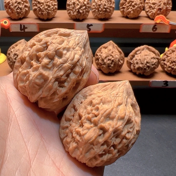 尤***丿吊坠文玩核桃野鸡