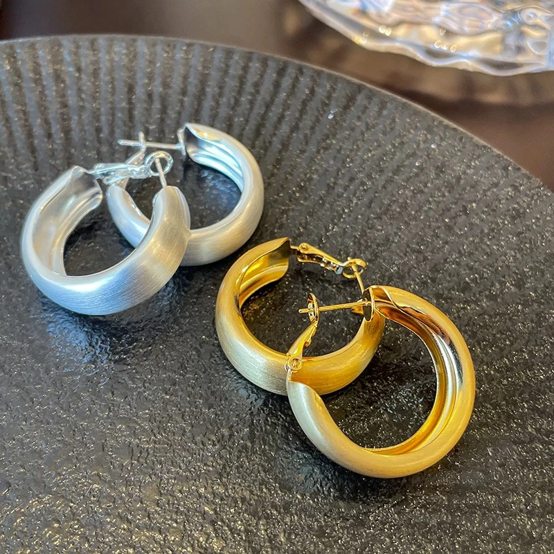 铜合金耳饰 宽面简约拉丝素圈圈圈耳环女气质百搭高级感