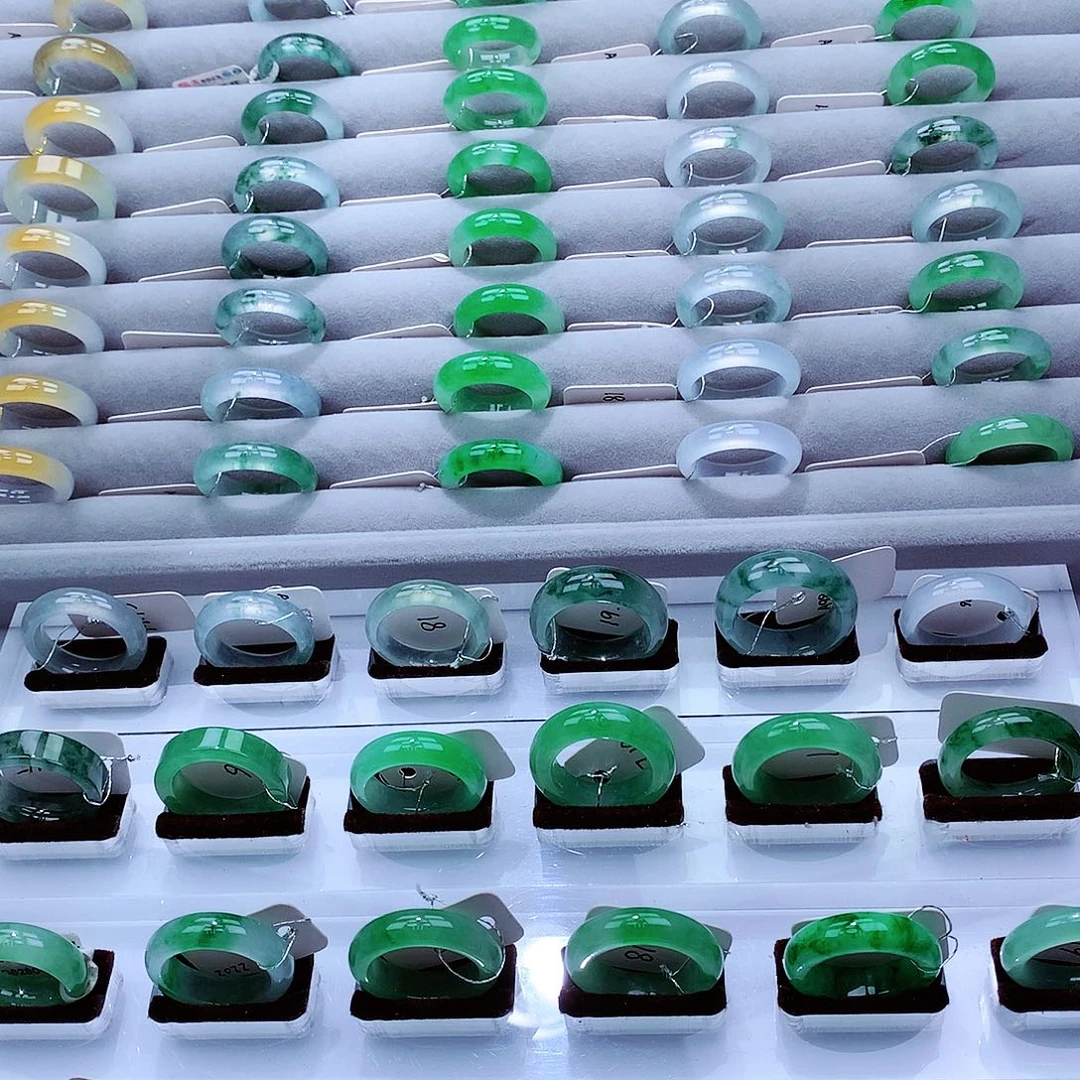 翡翠戒指未镶嵌翡翠