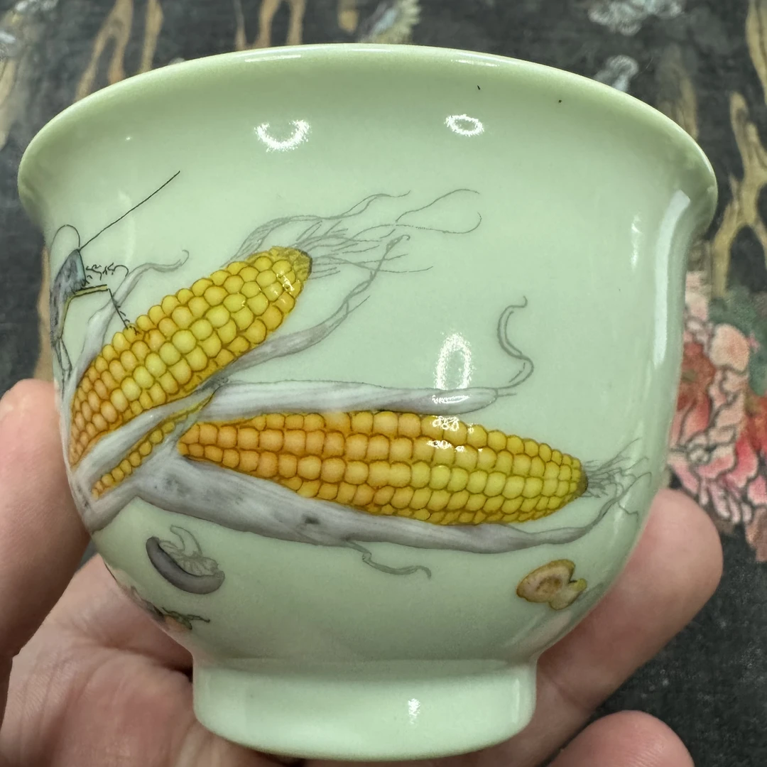 绿稀土金玉满堂压手杯