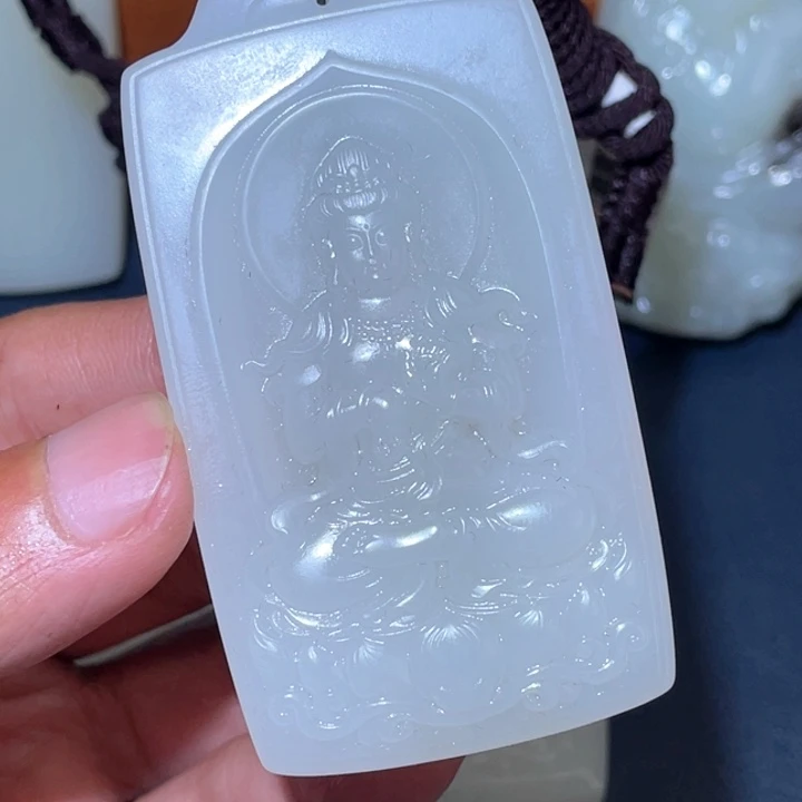 颈饰未镶嵌和田玉J