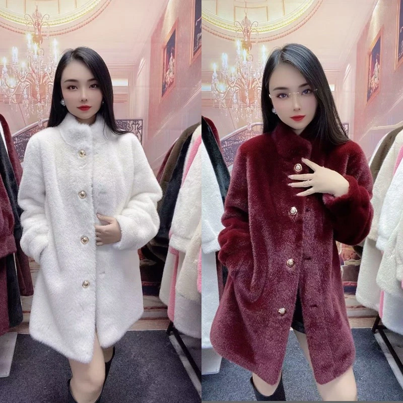 80衣长优雅气质4颗大金扣皮毛一体大衣外套环保毛毛外套中长款