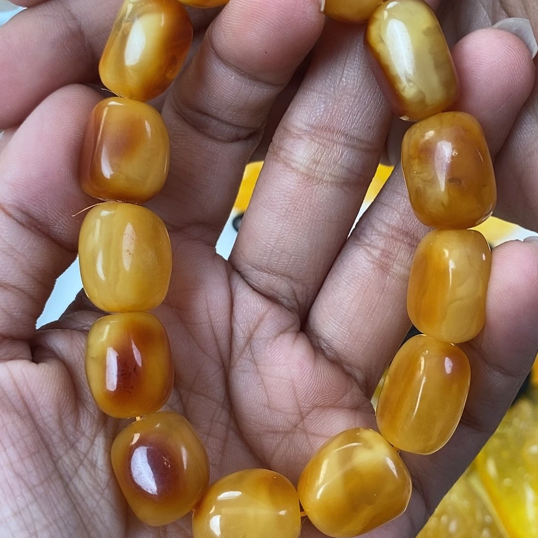 未镶嵌琥珀裸石吊坠