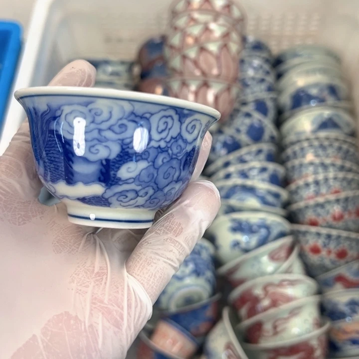 瓷片白青花聚宝盆压手杯客杯