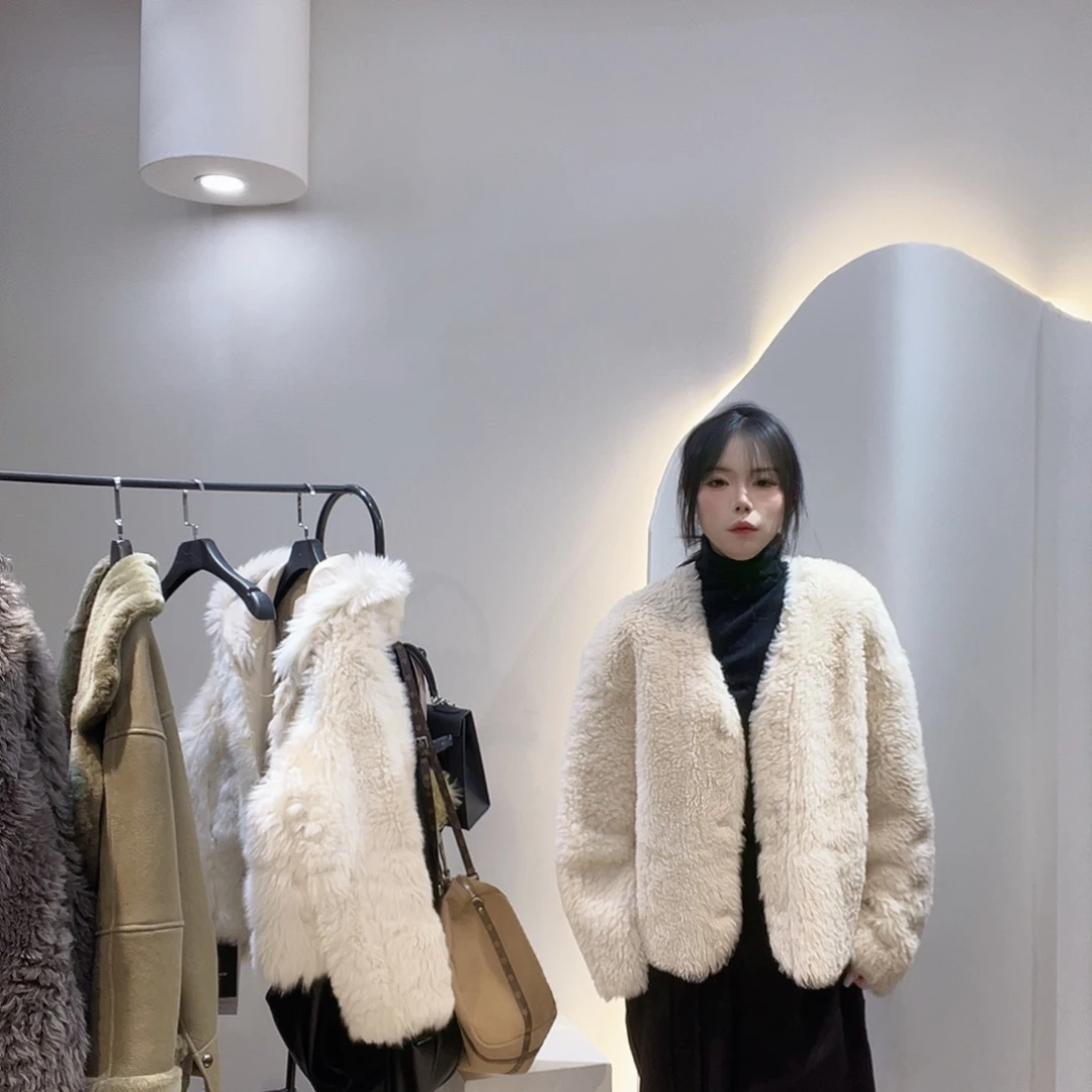 真皮皮毛一体外套222-207。125斤内