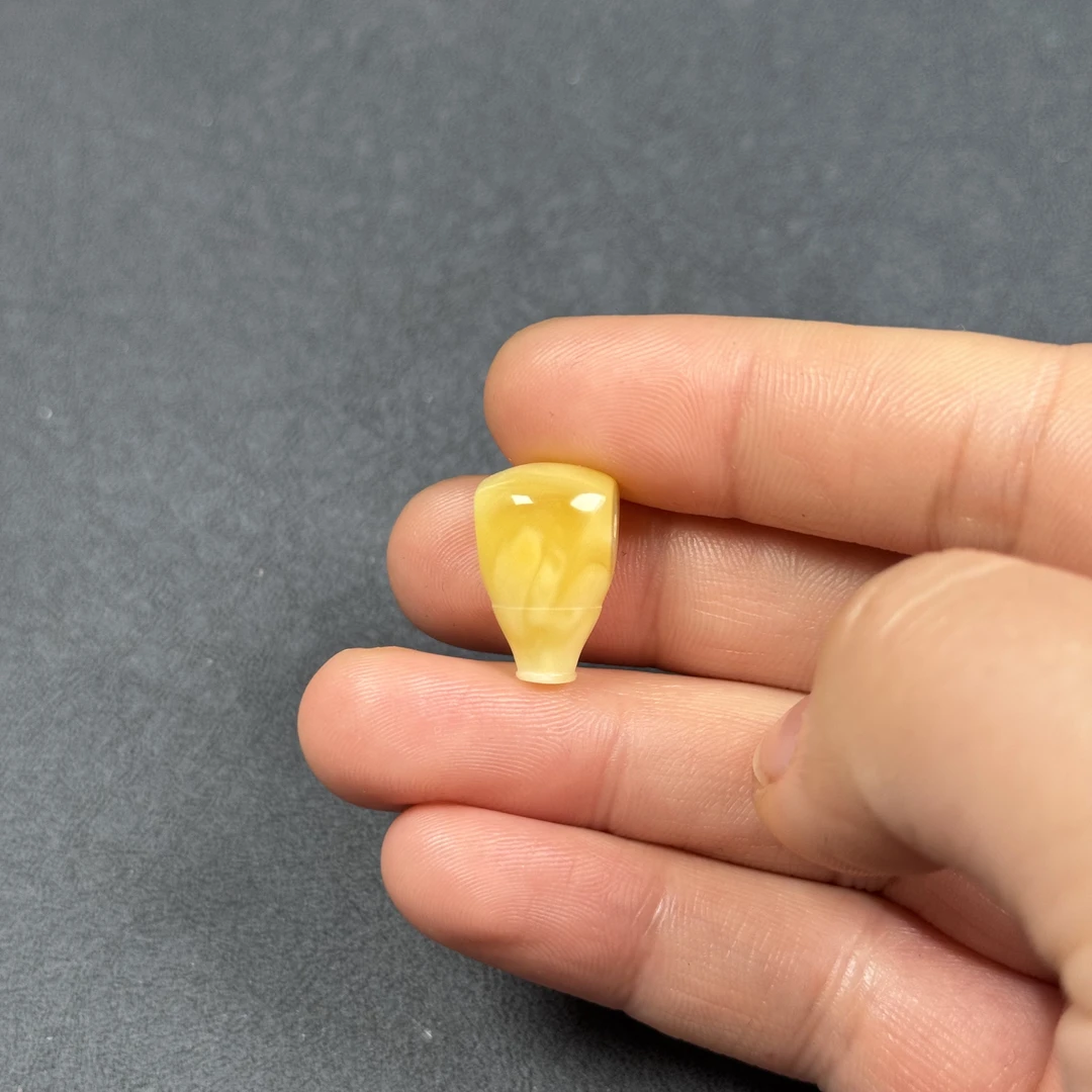 J7362天然原矿蜜蜡 妖花三通 11*17mm抖音基地质检发货