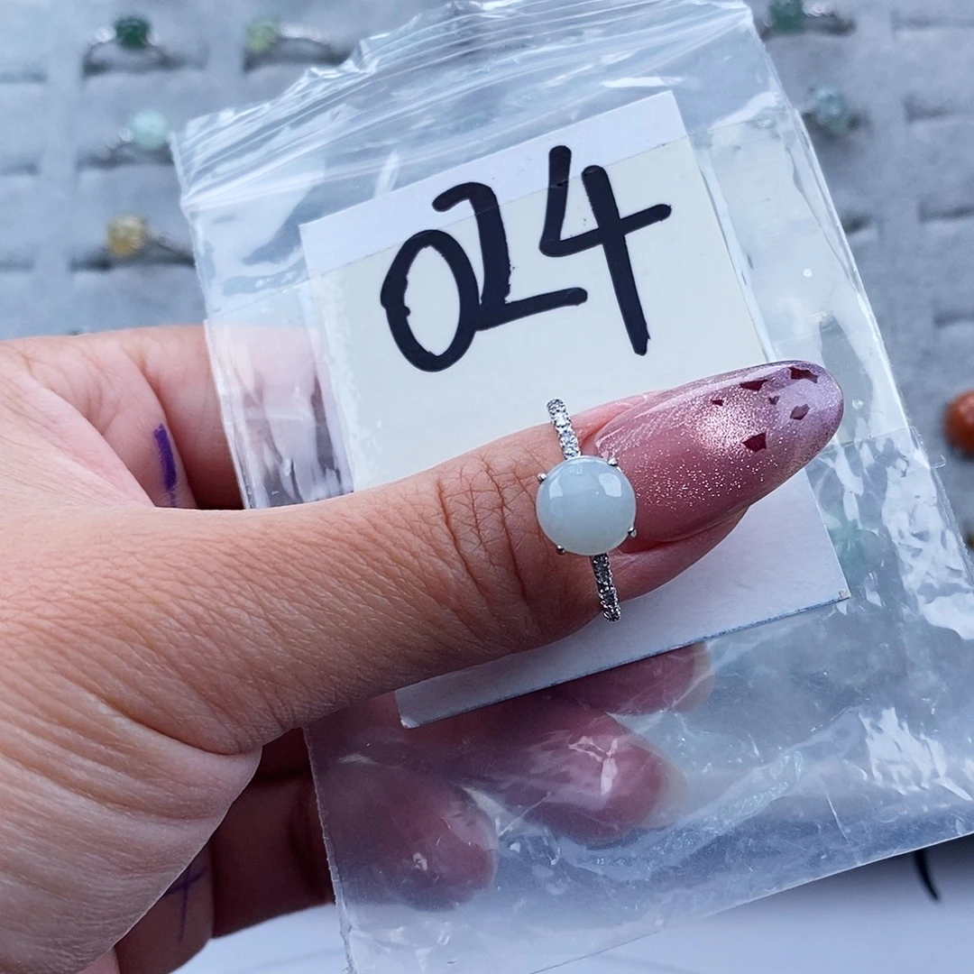 翡翠未镶嵌戒指缅甸