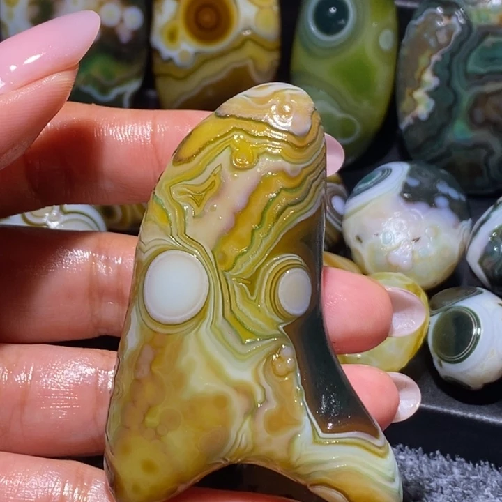 玛瑙/玉髓未镶嵌珠宝奇石137