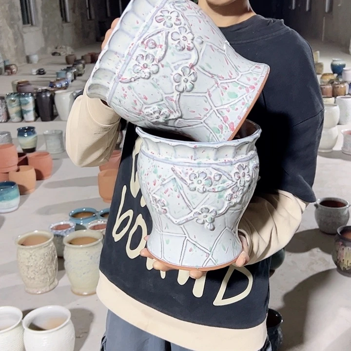 高度20厘米口18厘米