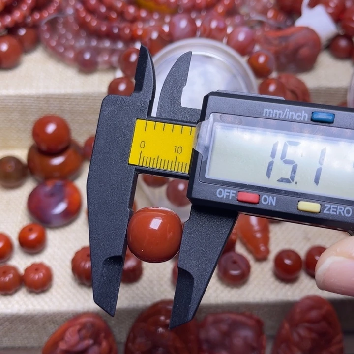 南红玛瑙未镶嵌手链老型