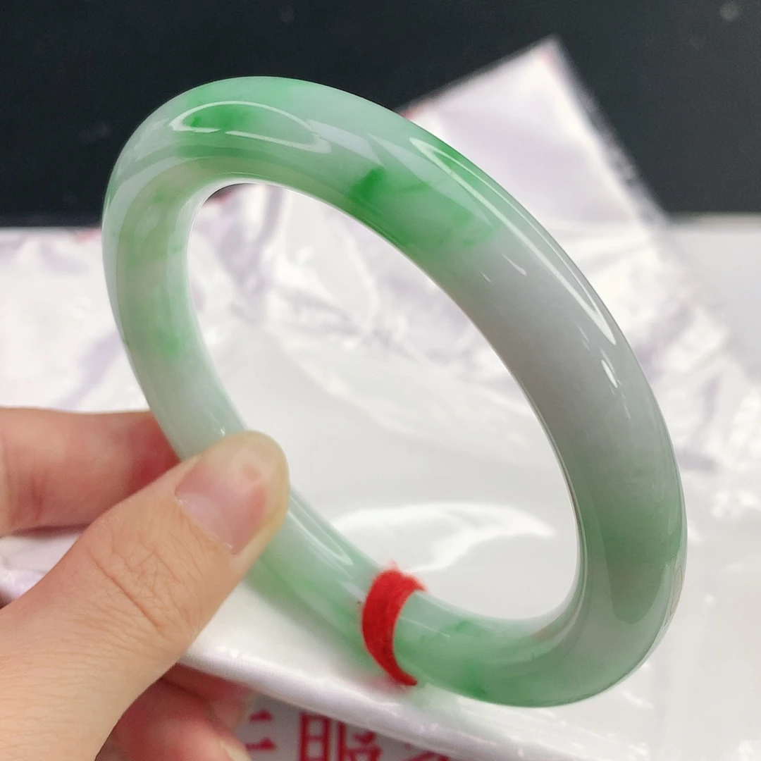 翡翠手镯未镶嵌缅甸天然翡翠圆条手镯107