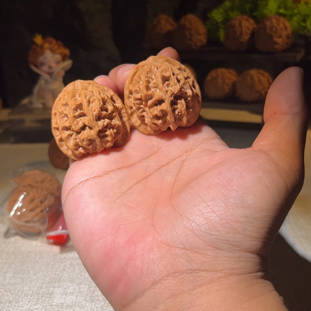 文玩核桃吊坠苹果