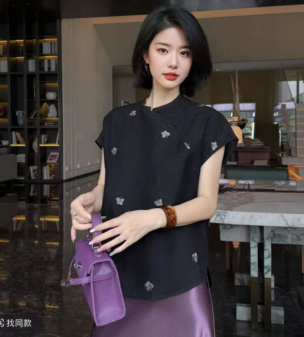 欧洲站2025夏季立领侧盘扣重工花朵刺绣薄款无袖新中式针织衫2106