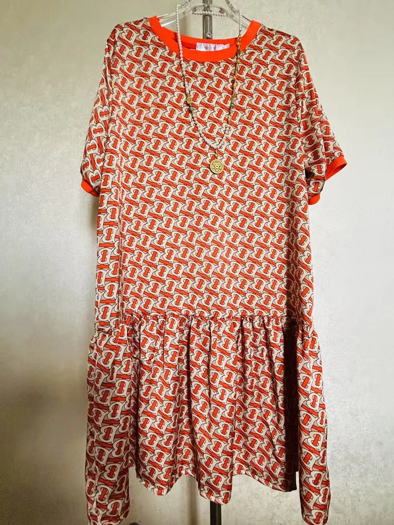 夏季新款桔色轻奢感修身显瘦大码连衣裙（弹力领）洋气夏天