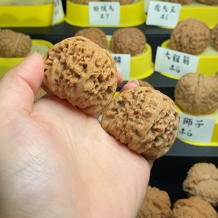 丝***️文玩核桃吊坠南江