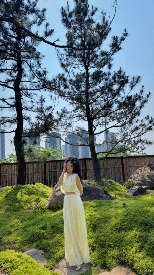 MIRROR 【涛姐精选】名媛气质女人香槟色露腰裙套装