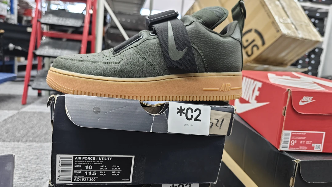 nike af1 绿色运动鞋 44码 全新原盒 11.27 guai C2