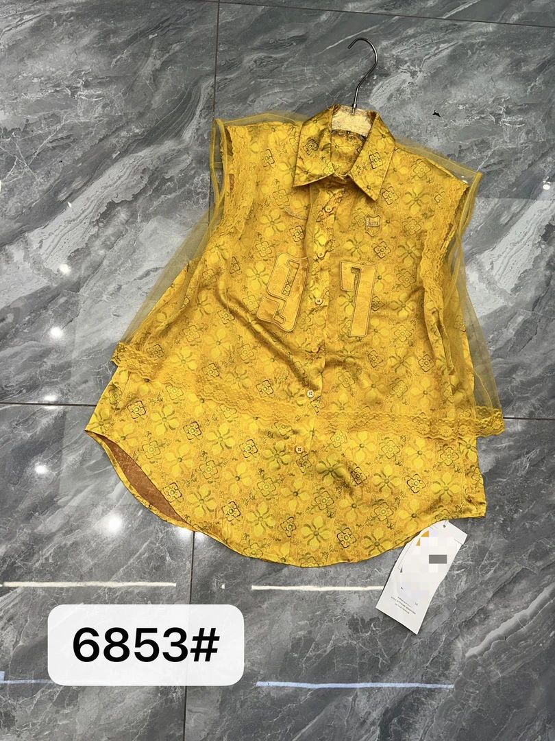 【伊柜精选】夏季新款时尚拼接蕾丝翻领假两件无袖衬衫洋气百搭