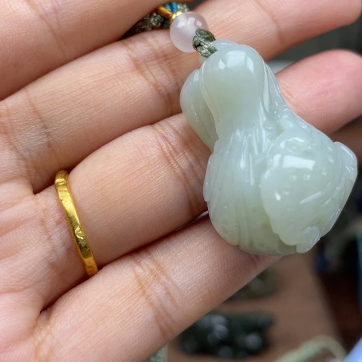 颈饰未镶嵌和田玉