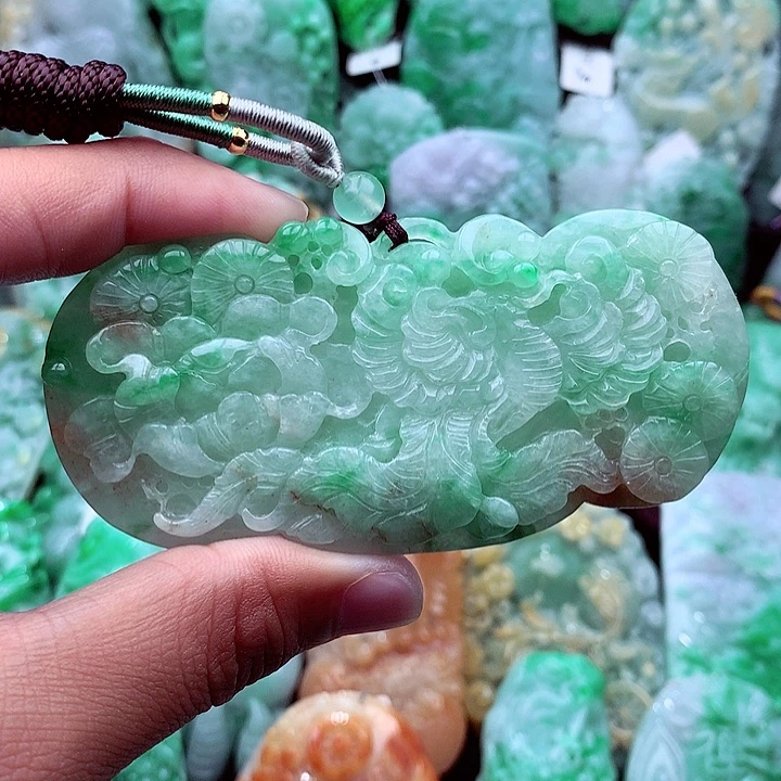 翡翠吊坠(不含链)未镶嵌
