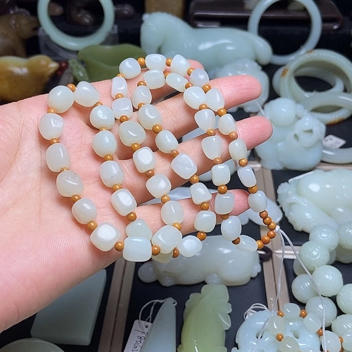 和田玉未镶嵌吊坠(不含链)全*界