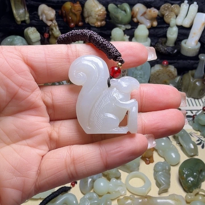 和田玉（糖玉）未镶嵌颈饰