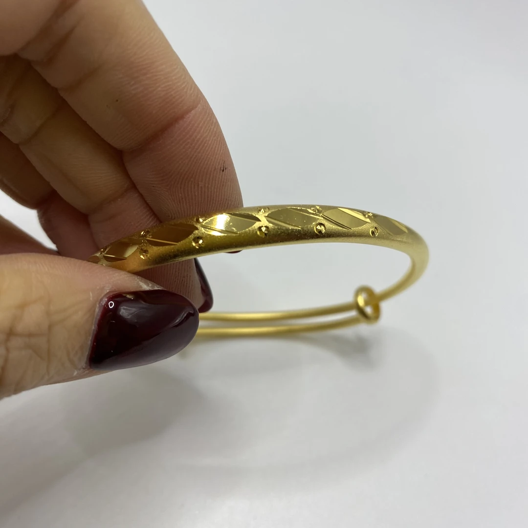 菱形推拉手镯B116