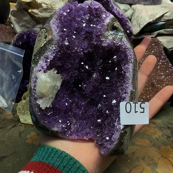 紫晶大型摆件（非配饰）未镶嵌