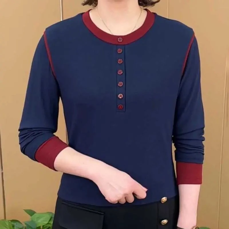 春季新款时尚圆领纽扣妈妈装长袖洋气减龄百搭遮肚宽松纯色打底衫