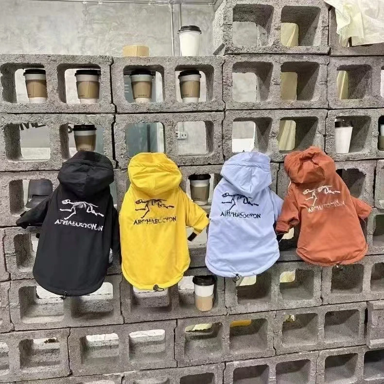 宠物狗狗冲锋衣泰迪比熊网红秋冬新款雪纳瑞小型犬防风衣服外套