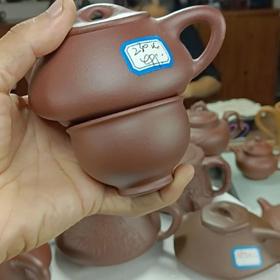 紫砂茶壶工作人员都
