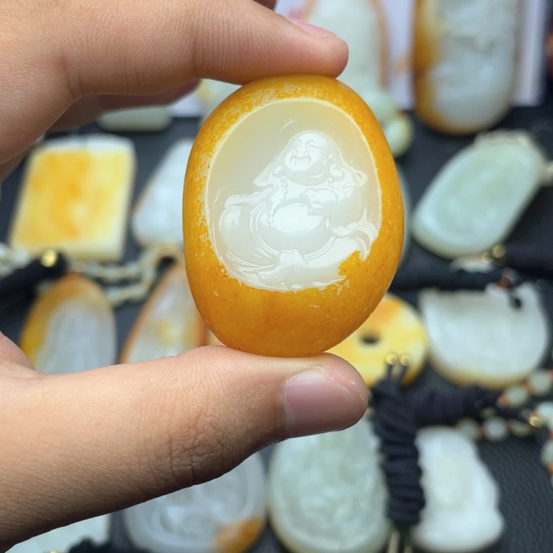 美***德和田玉未镶嵌颈饰